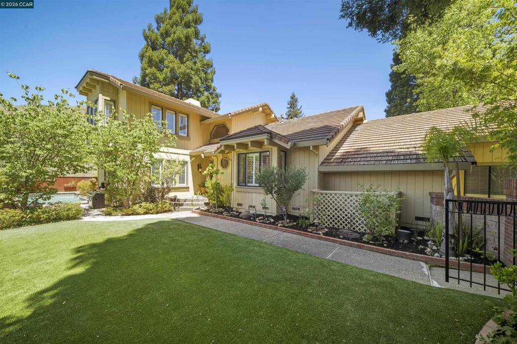 951 Redwood Dr, Danville, CA 94506 — photo 1