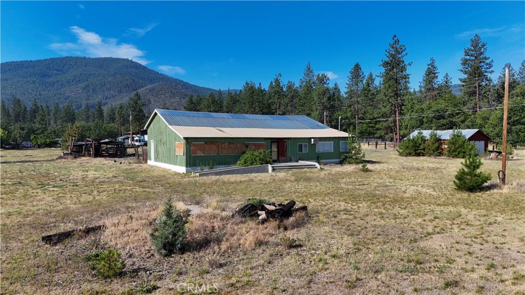 5331 Easy St, Yreka, CA 96097 — photo 1