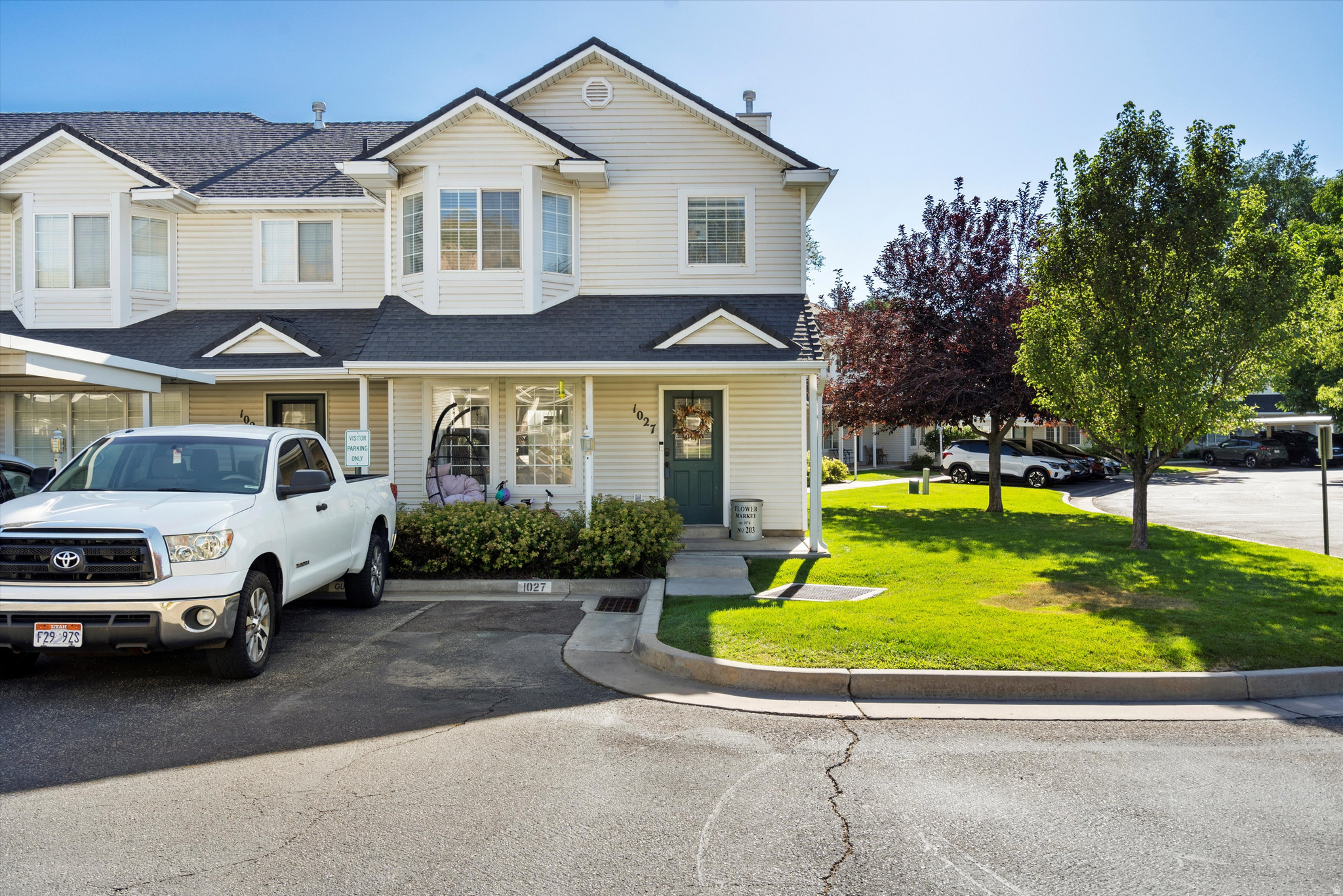 1027 E SARA LN, Ogden, UT 84404 — photo 1