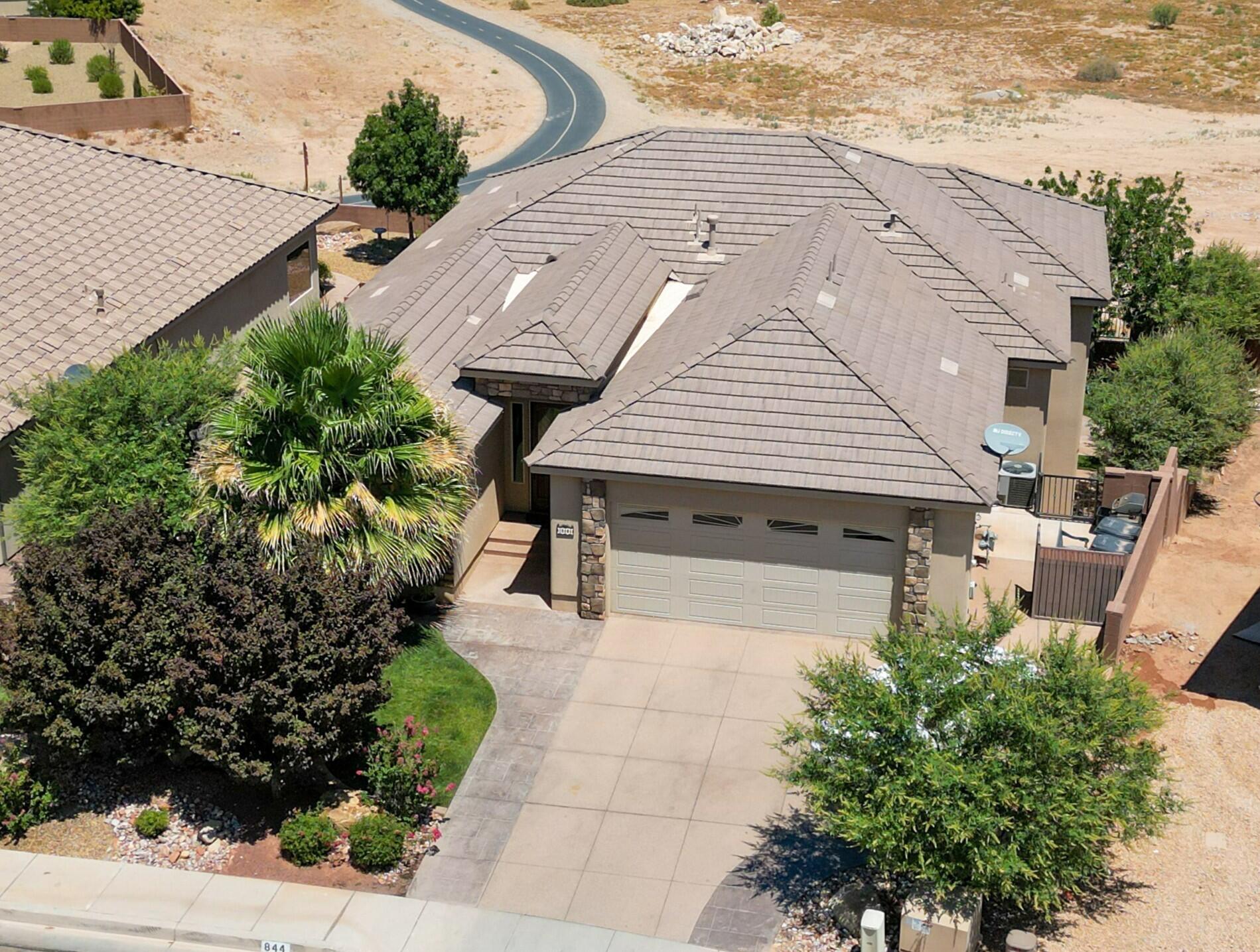 844 W Las Colinas DR, St George, UT 84790 — photo 1