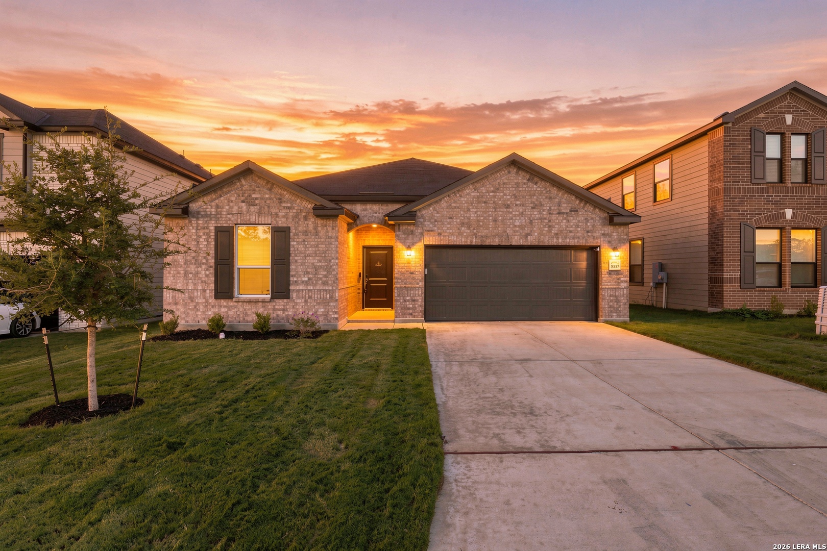 15523 ELECTRA CIR, San Antonio, TX 78245 — photo 1