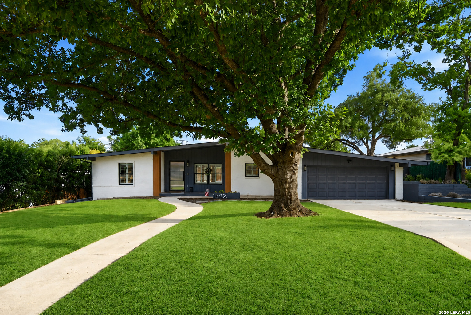 1422 WILTSHIRE AVE, Terrell Hills, TX 78209 — photo 1