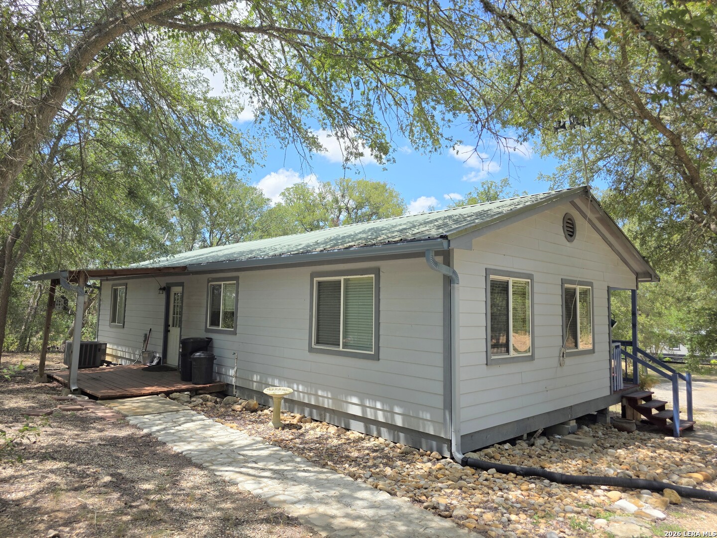 1724 OLD LEHMANN RD, ,  78155 — photo 1
