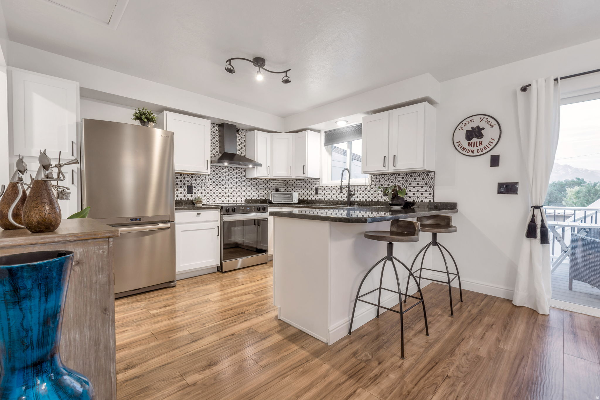 18 W LA VISTA DR, West Jordan, UT 84088 — photo 1