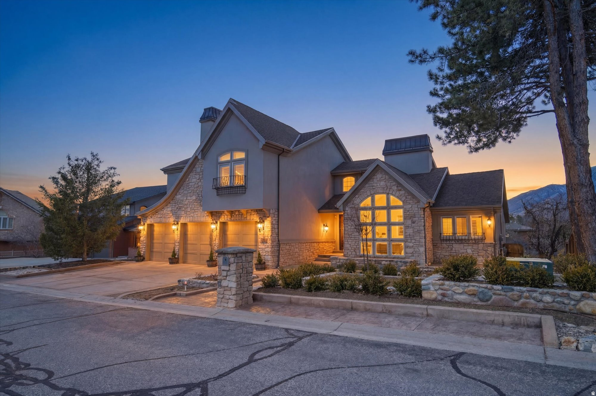 3205 E DANISH WAY, Cottonwood Heights, UT 84121 — photo 1