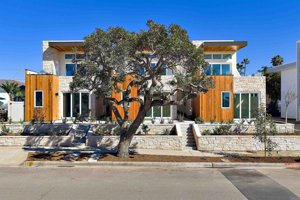 3905 Haines, San Diego, CA 92109 — photo 1