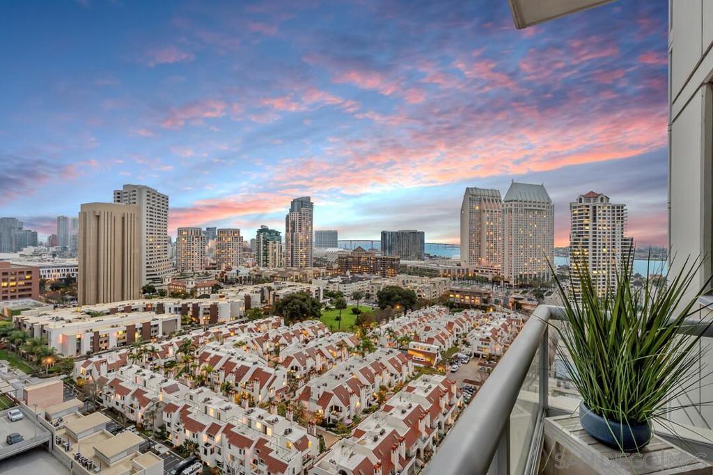 700 W E St 1905, San Diego, CA 92101 — photo 1