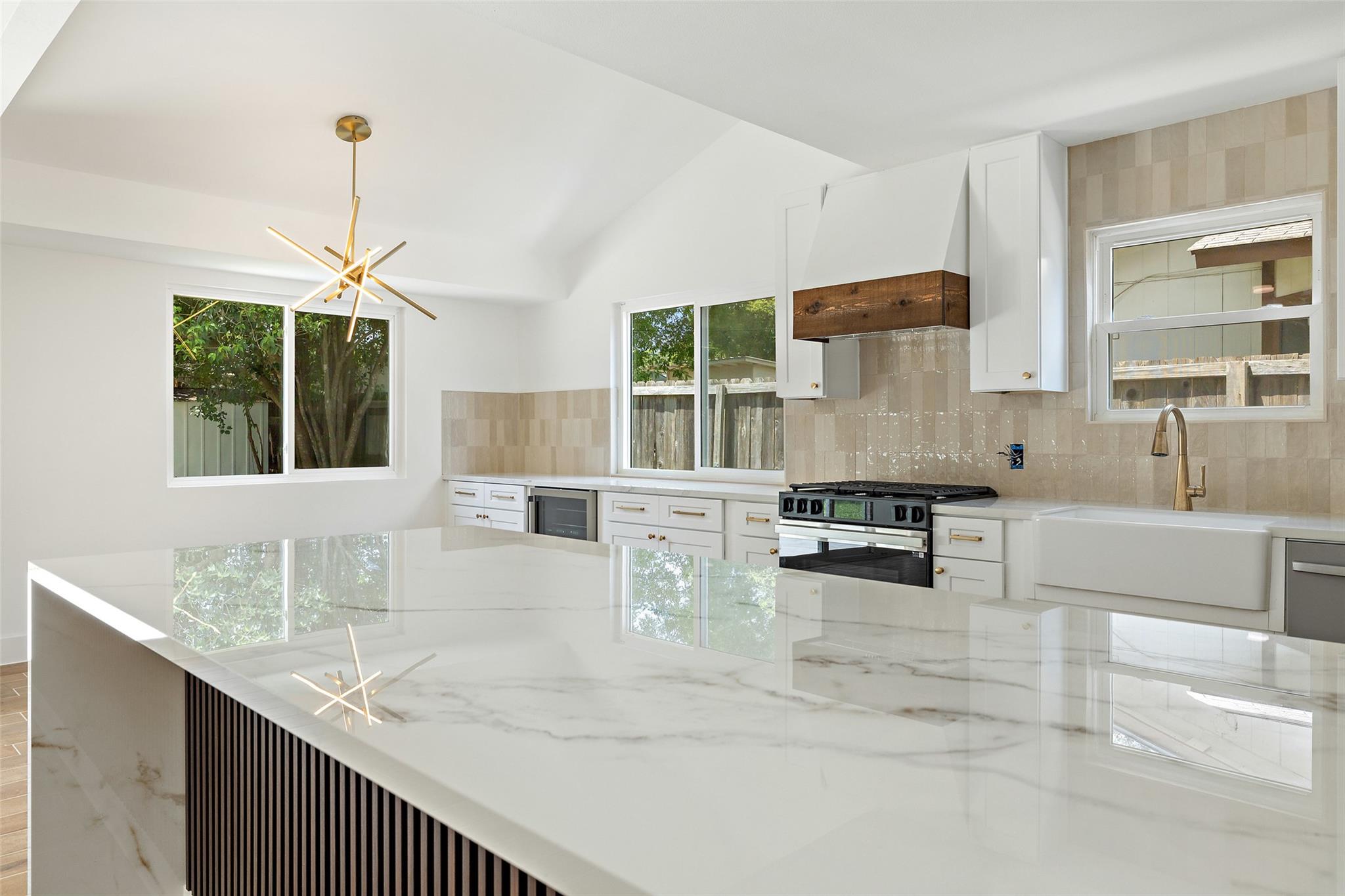 1111  Spearson Ln, Austin, TX 78745 — photo 1