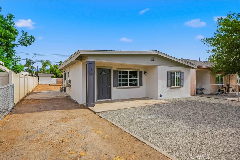 221 Pleasant View, Colton, CA 92324 — photo 1