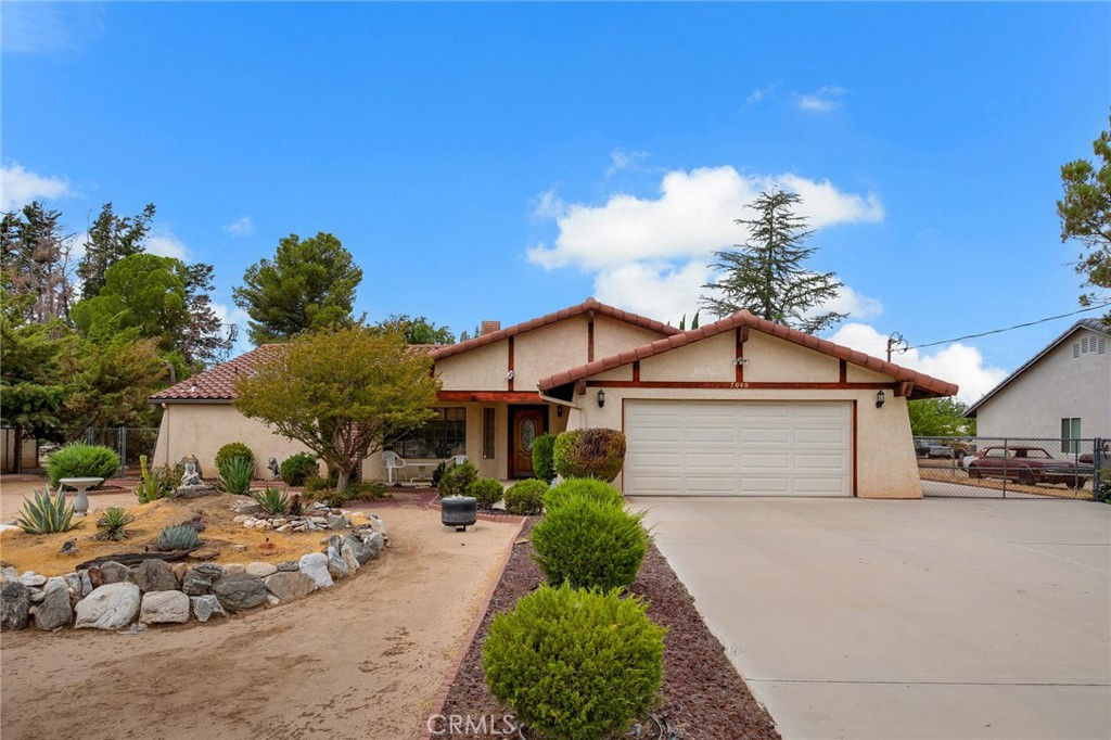 7040 Kenyon, Hesperia, CA 92345 — photo 1