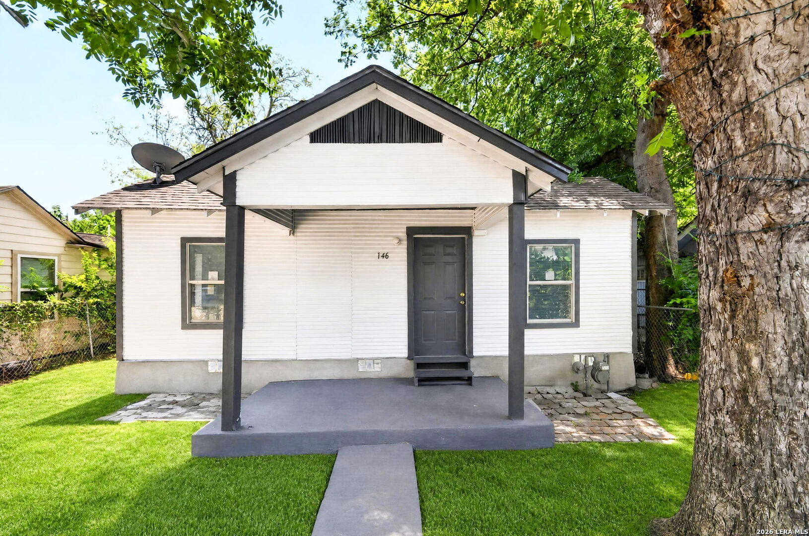 146 Zavalla, , 78204 — photo 1