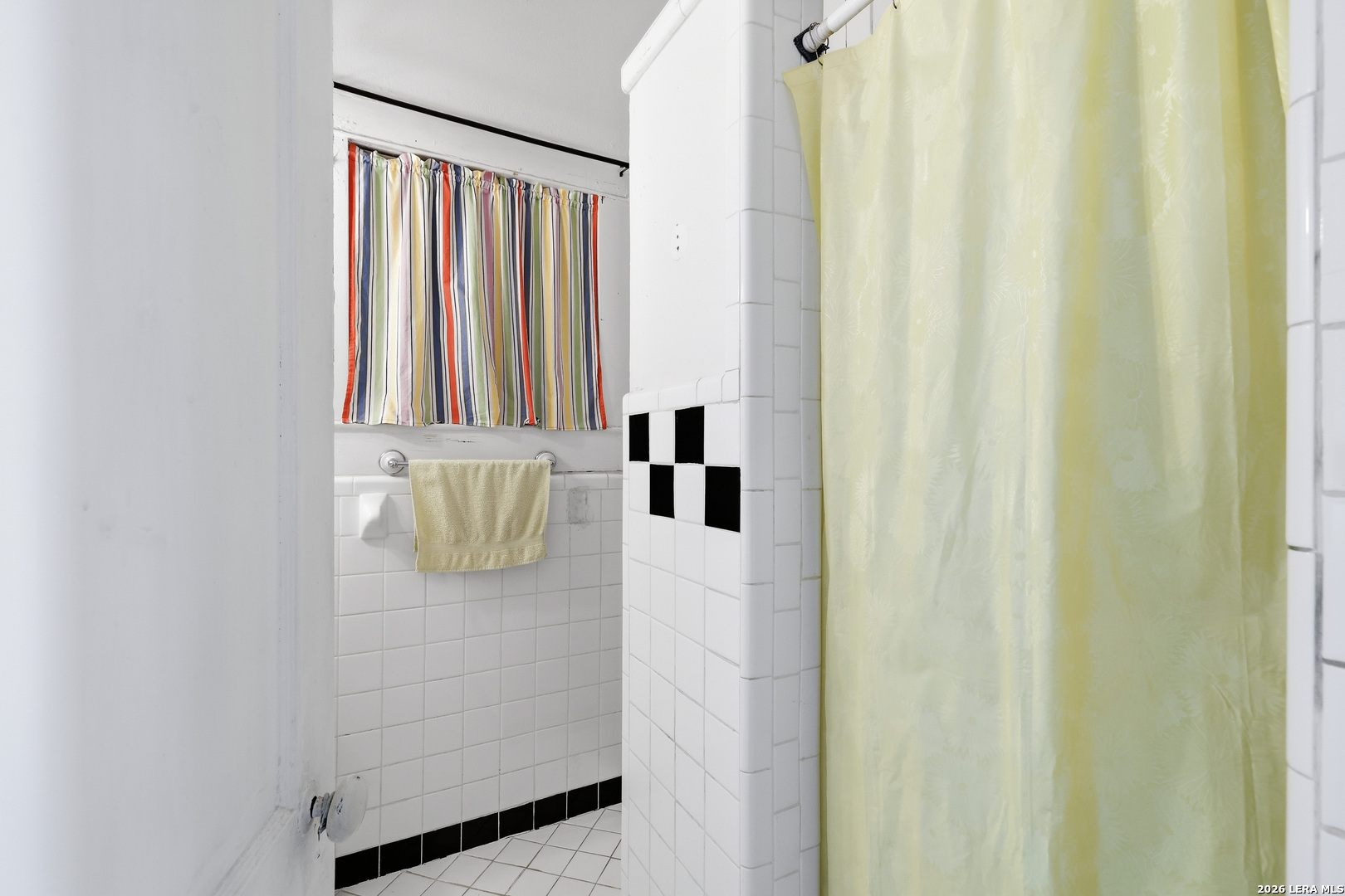 515 WOODLAWN AVE, ,  78212 — photo 1