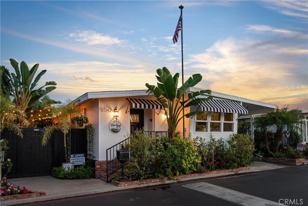 58 Saratoga, Newport Beach, CA 92660 — photo 1