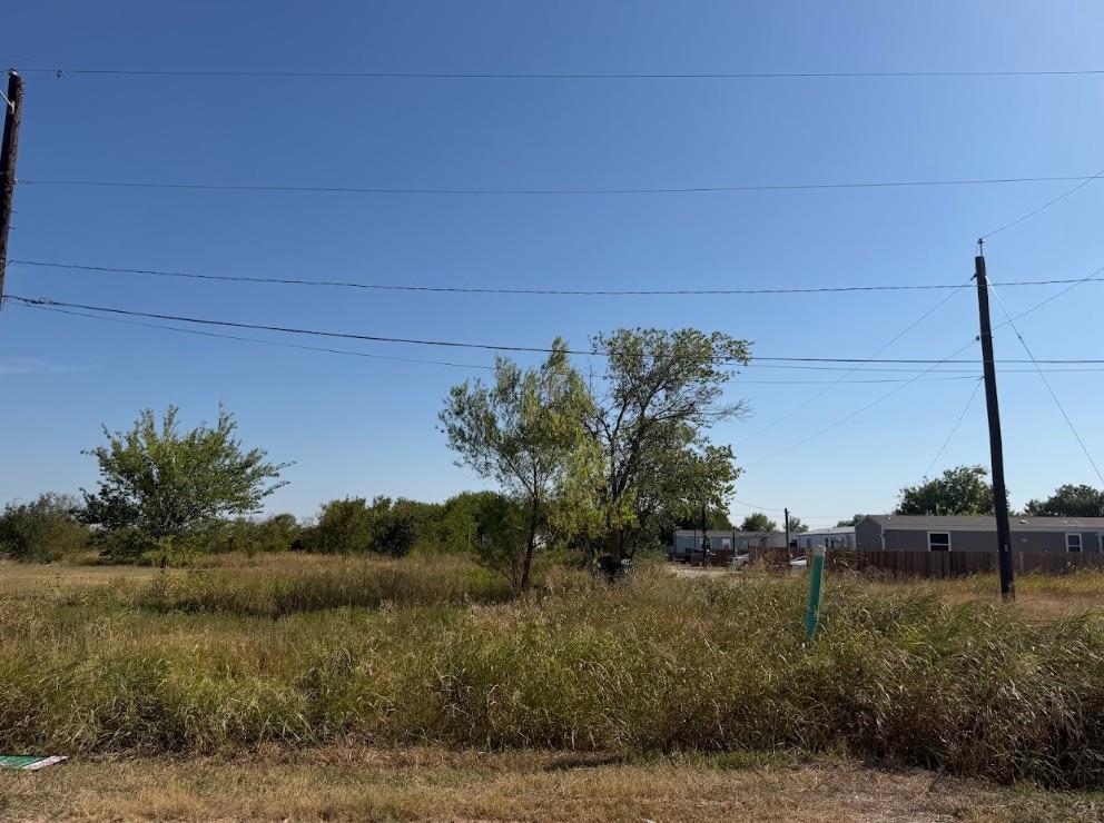 503 Brook, Bartlett, TX 76511 — photo 1