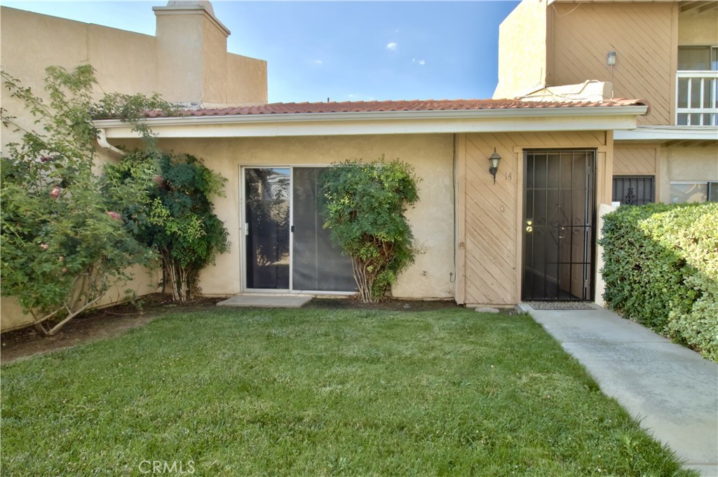 16465 Green Tree 14, Victorville, CA 92395 — photo 1