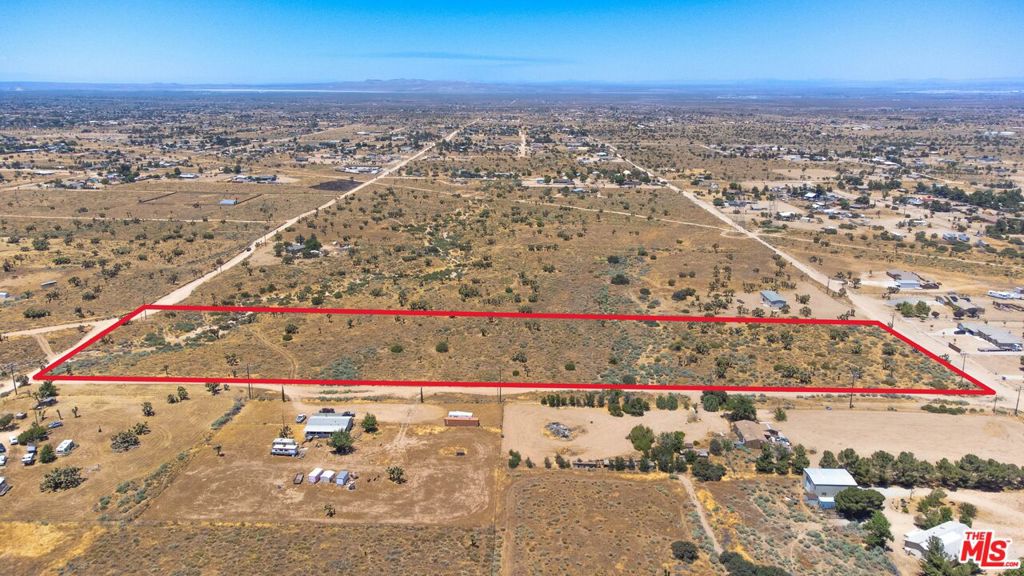 0 Tumbleweed, Phelan, CA 92371 — photo 1