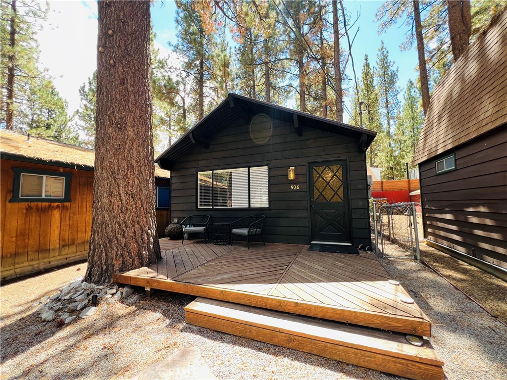 926 E Barker, Big Bear City, CA 92314 — photo 1