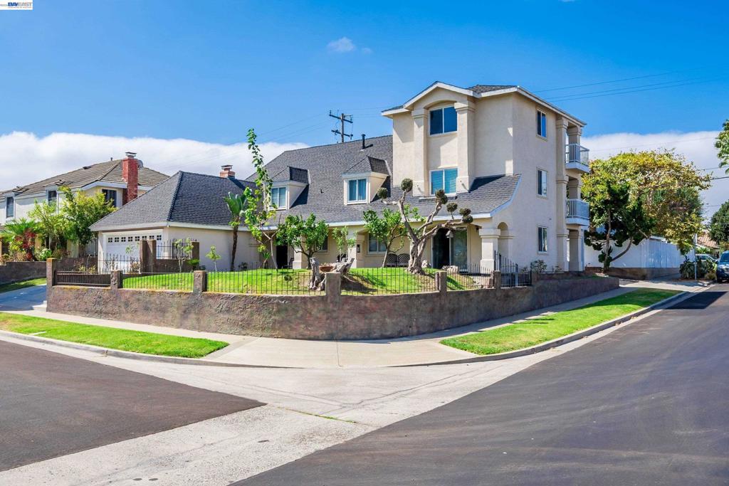 1622 Pegasus St, Newport Beach, CA 92660 — photo 1