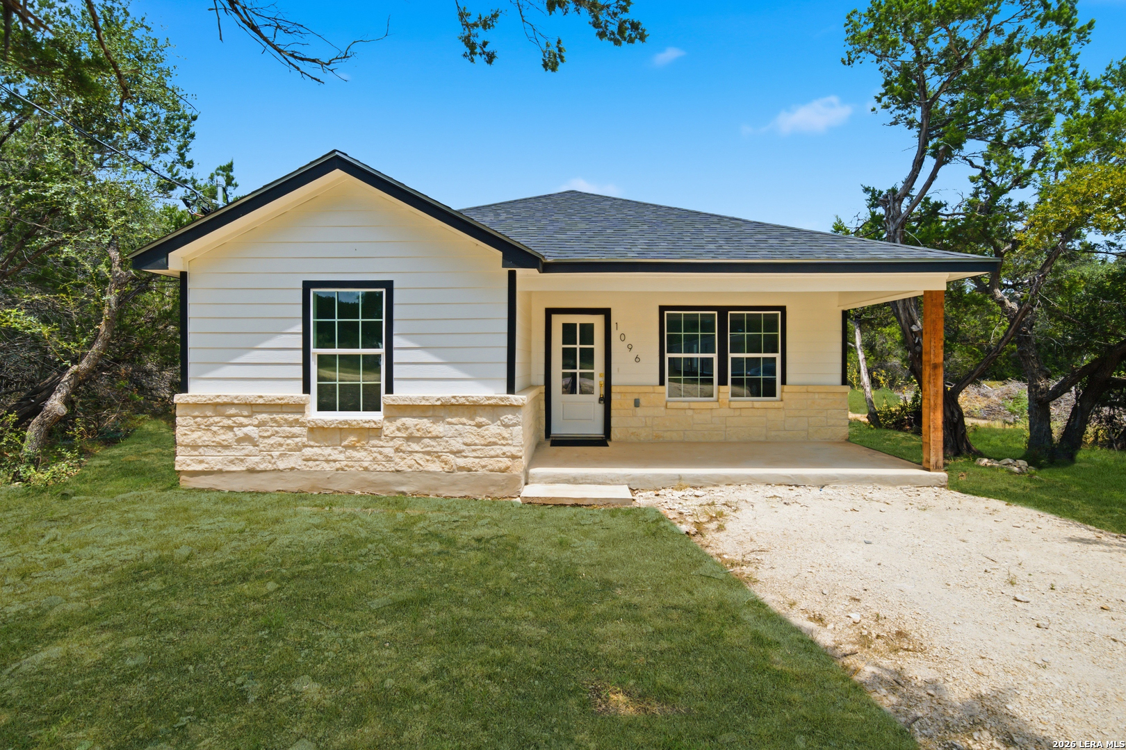 1096 DEER VALLEY PASS, Spring Branch, TX 78070 — photo 1
