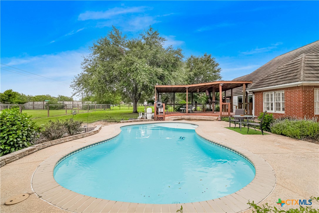 80 Hunters, Victoria, TX 77904 — photo 1