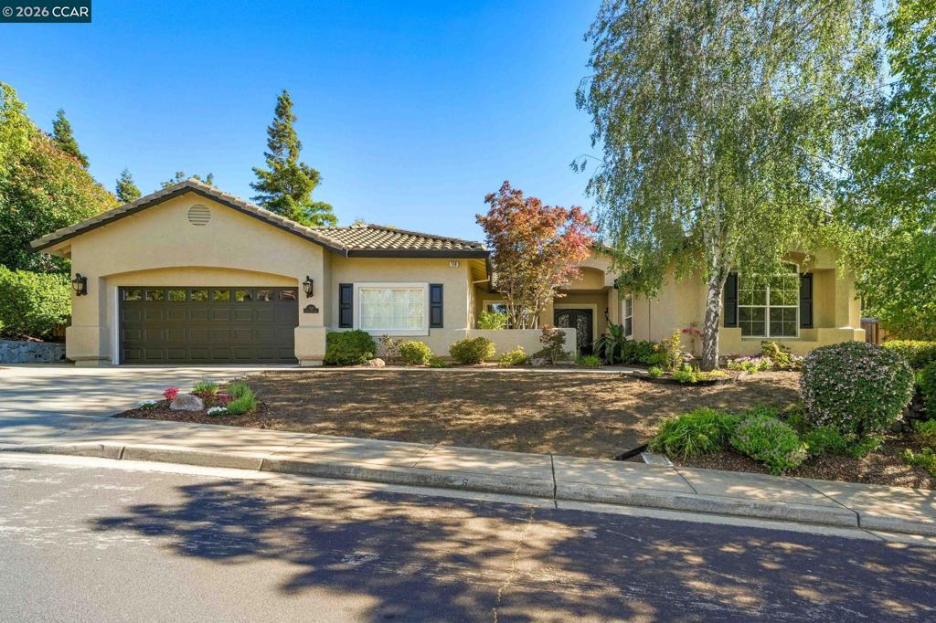 110 Forest Hill Dr, Clayton, CA 94517 — photo 1