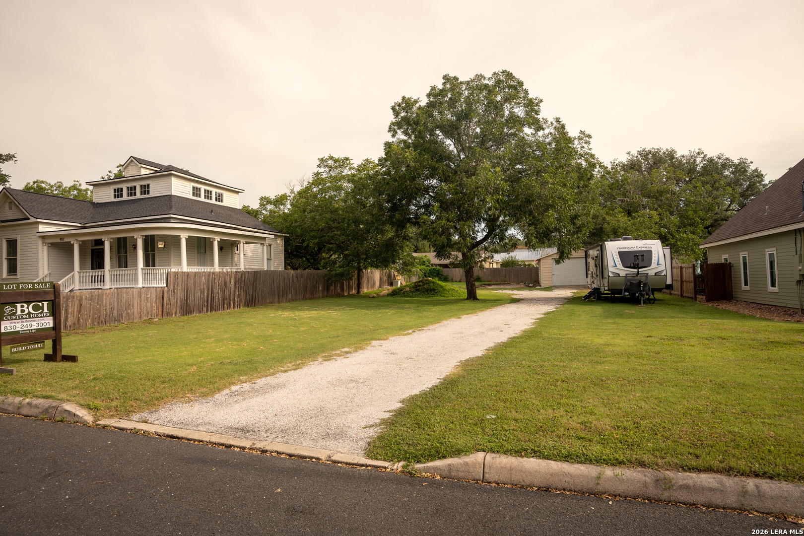 410 E Bandera, Boerne, TX 78006 — photo 1
