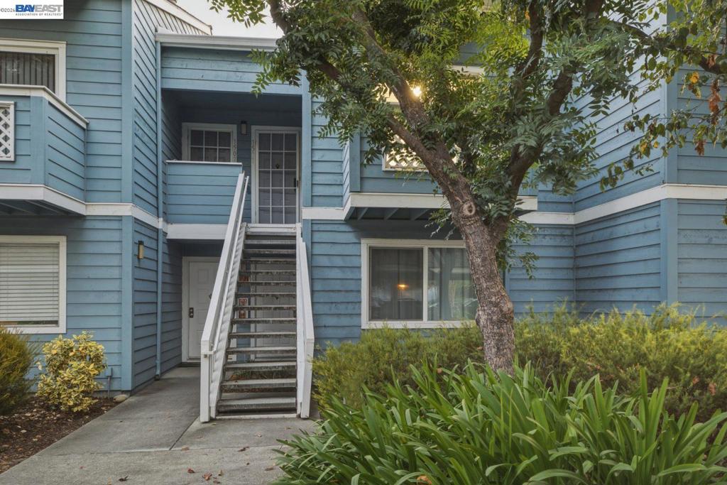 1511 Four Oaks Cir, San Jose, CA 95131 — photo 1