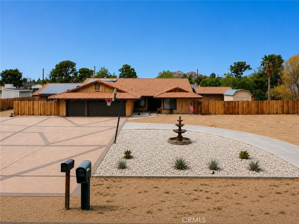 14182 Gayhead, Apple Valley, CA 92307 — photo 1