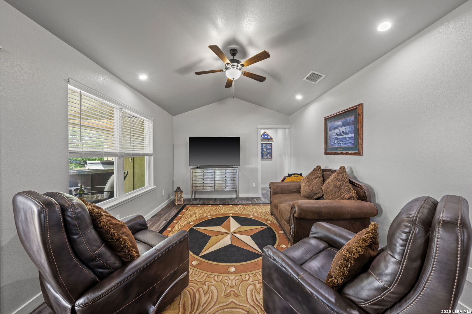 340 CONNIE LN, , 78025 — photo 1