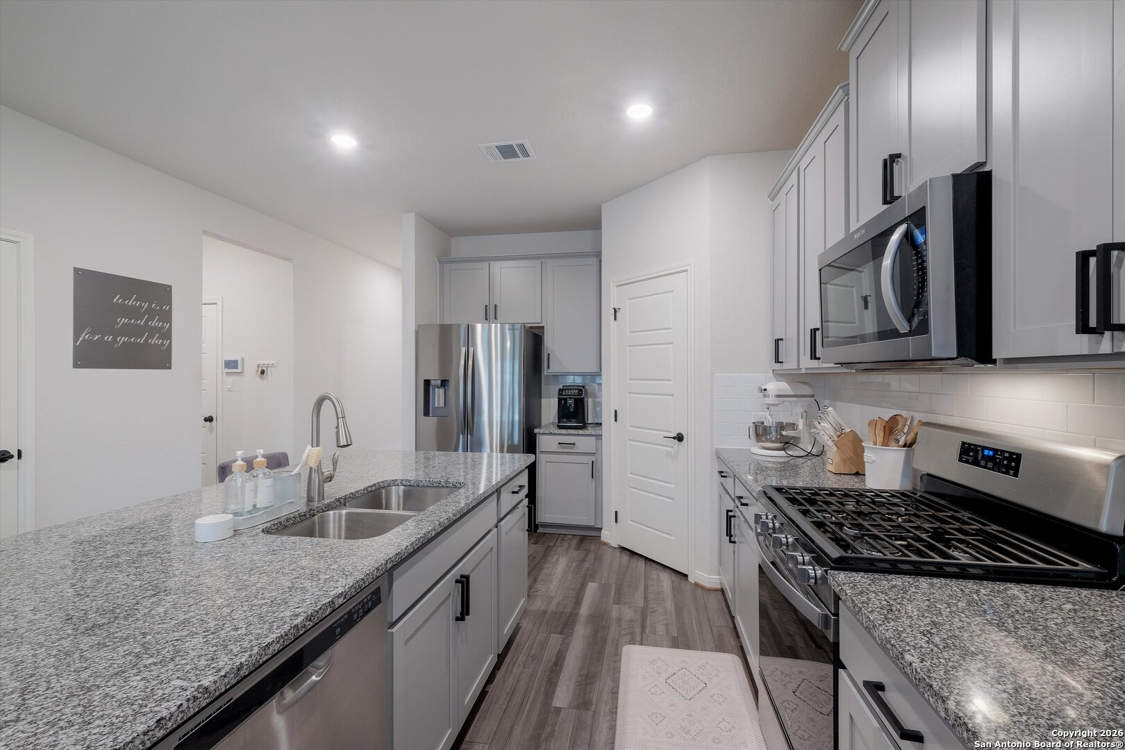 10227 Amaryllis, , 78006 — photo 1