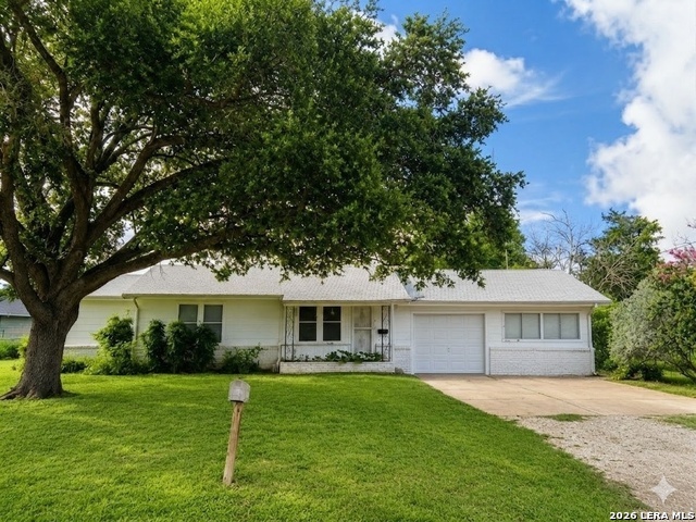 1106 Palm, ,  78026 — photo 1