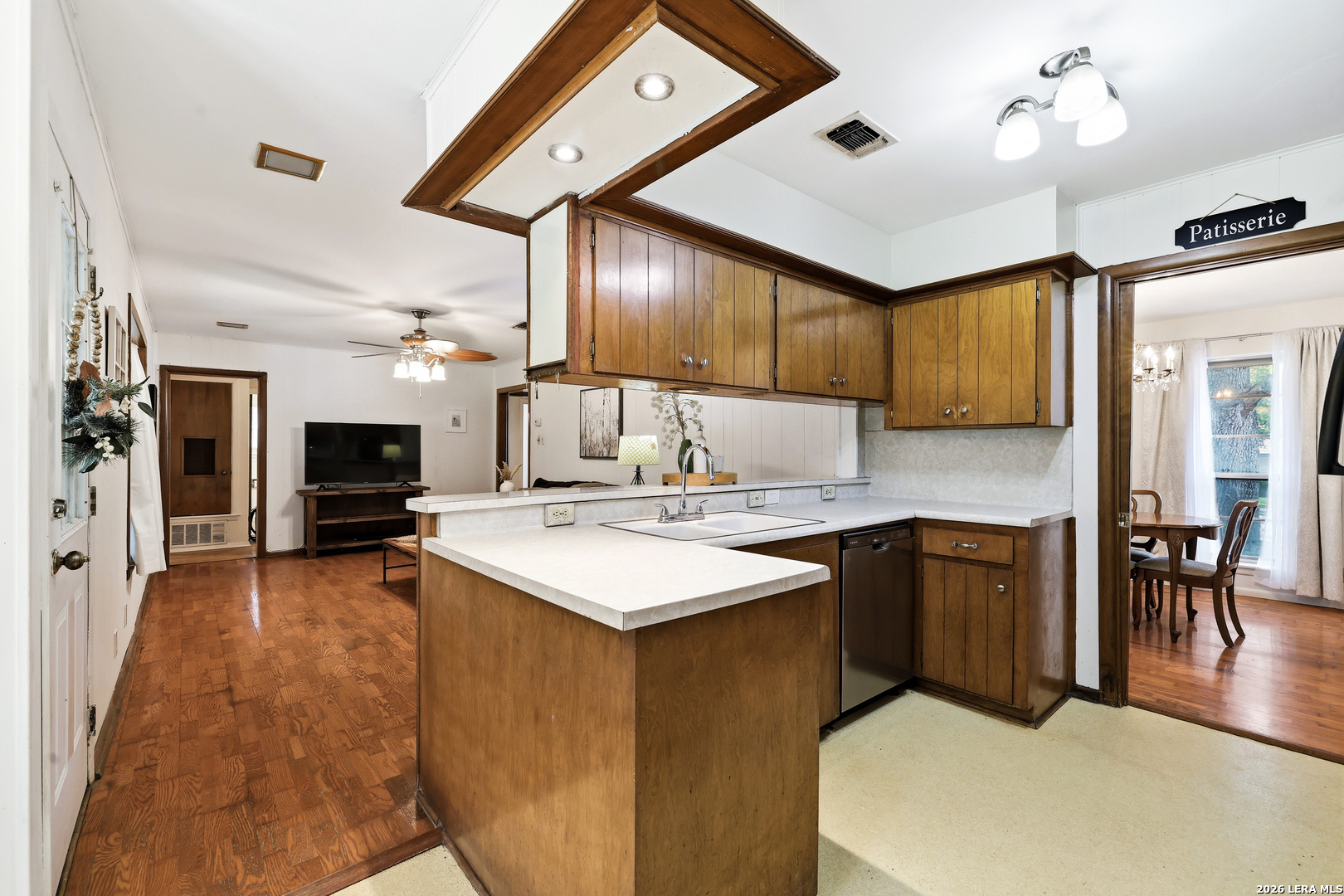 3603 PRINCE GEORGE DR, ,  78230 — photo 1
