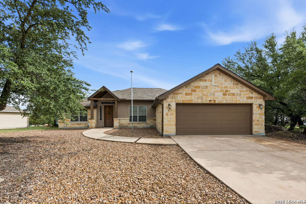 1184 SUMMIT BLF, ,  78133 — photo 1