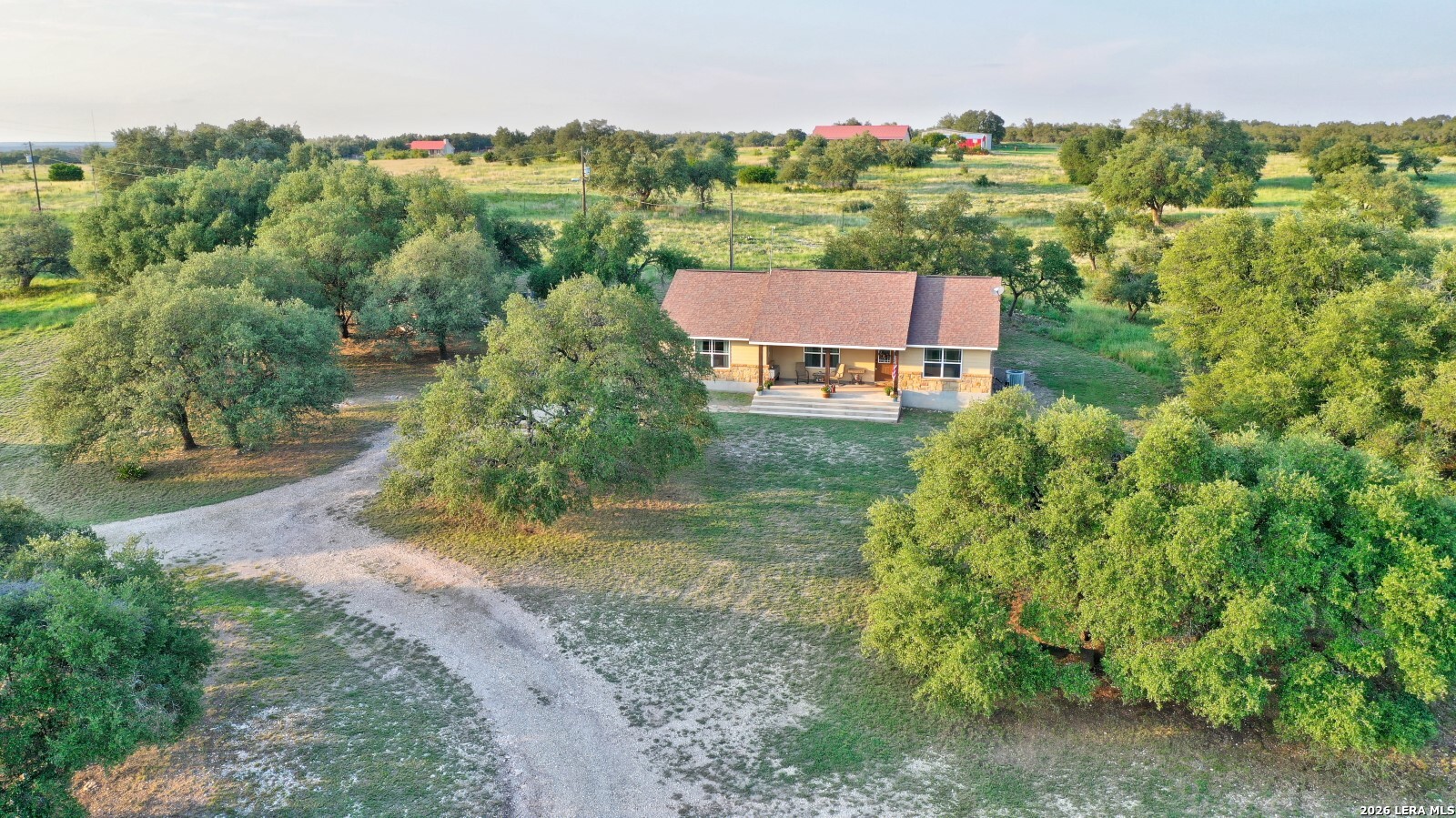 245 NW Big Sky Rd, Harper, TX 78631 — photo 1