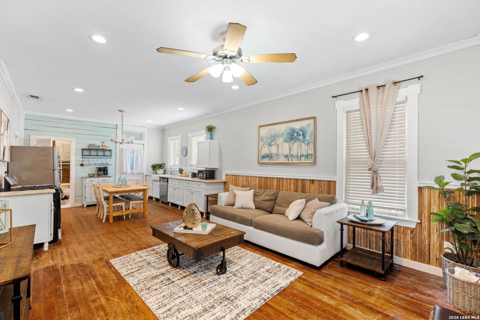 103 Saint Charles, San Antonio, TX 78202 — photo 1