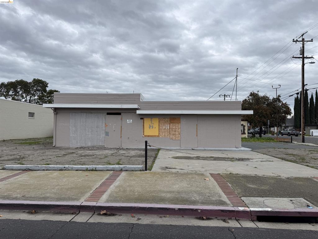 415 G St, Antioch, CA 94509 — photo 1