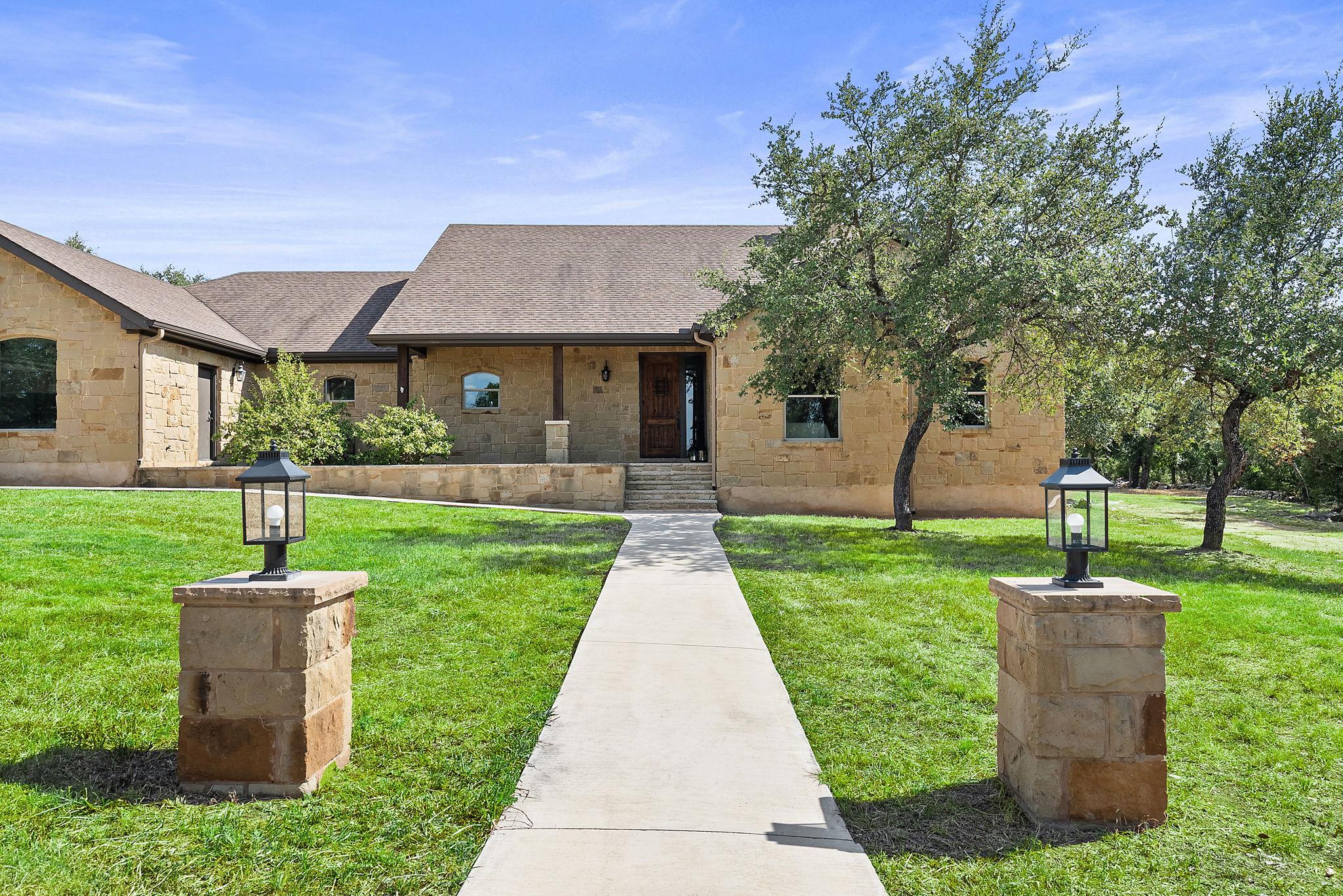 103 Creekside, Spicewood, TX 78669 — photo 1