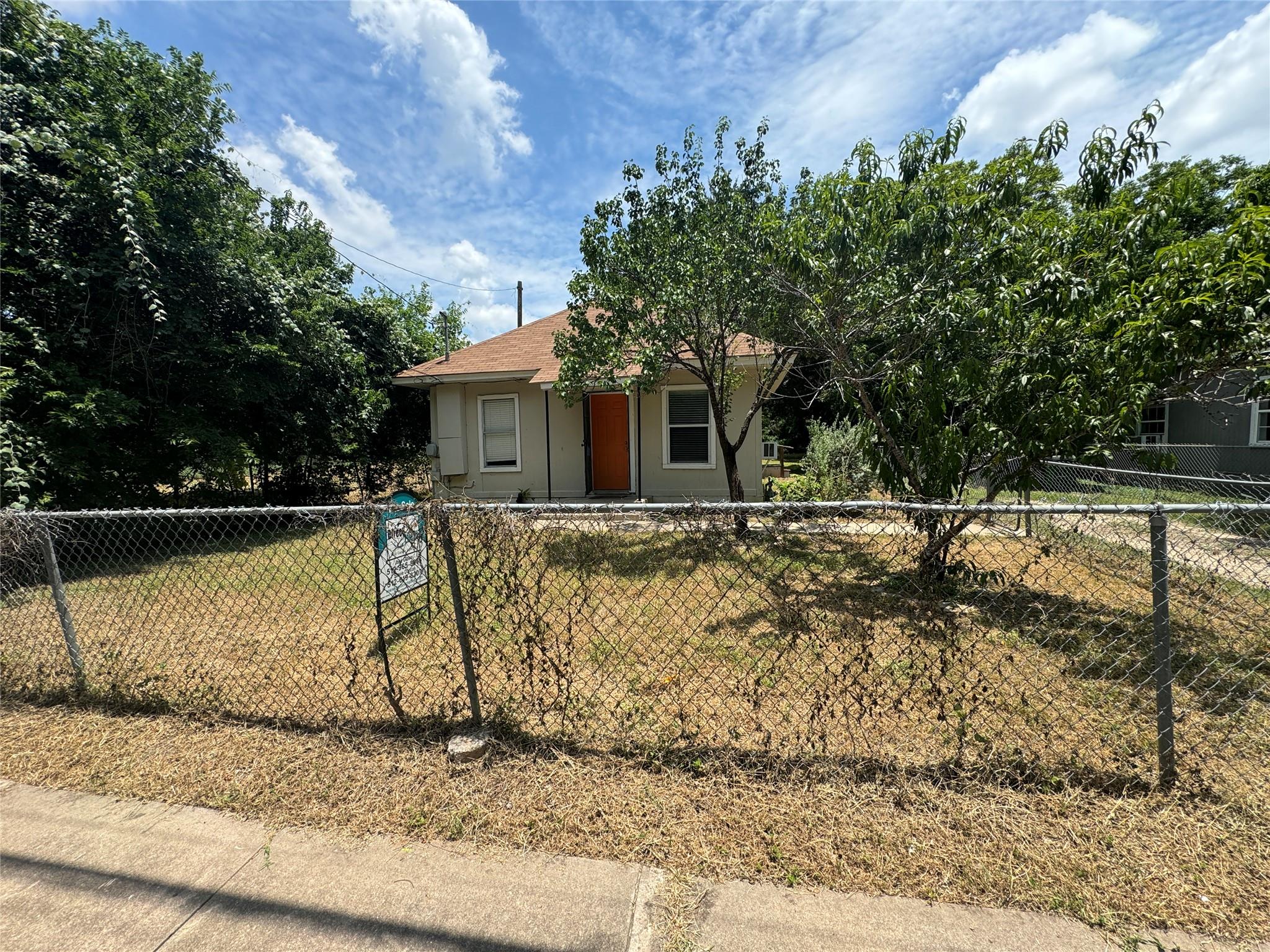 1133 Saucedo, Austin, TX 78721 — photo 1