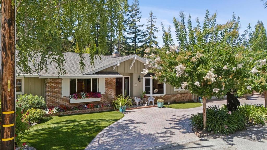 1650 Cordilleras Road, Redwood City, CA 94062 — photo 1