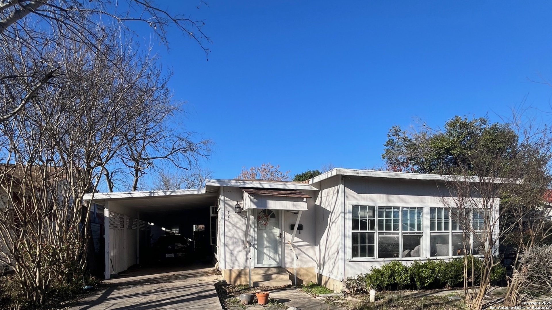 127 Grecian Dr, ,  78223 — photo 1