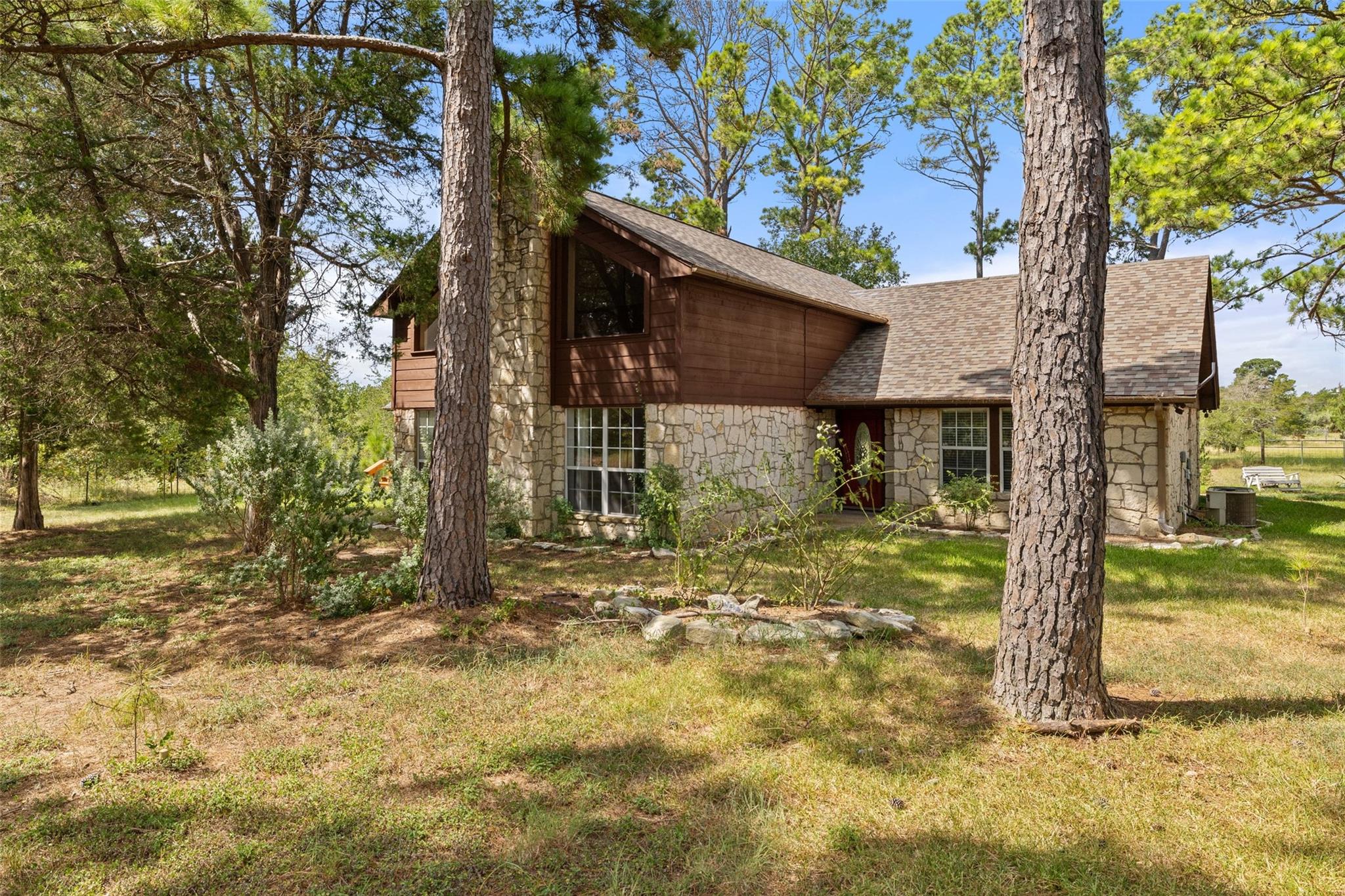 179 Rainbow, Bastrop, TX 78602 — photo 1