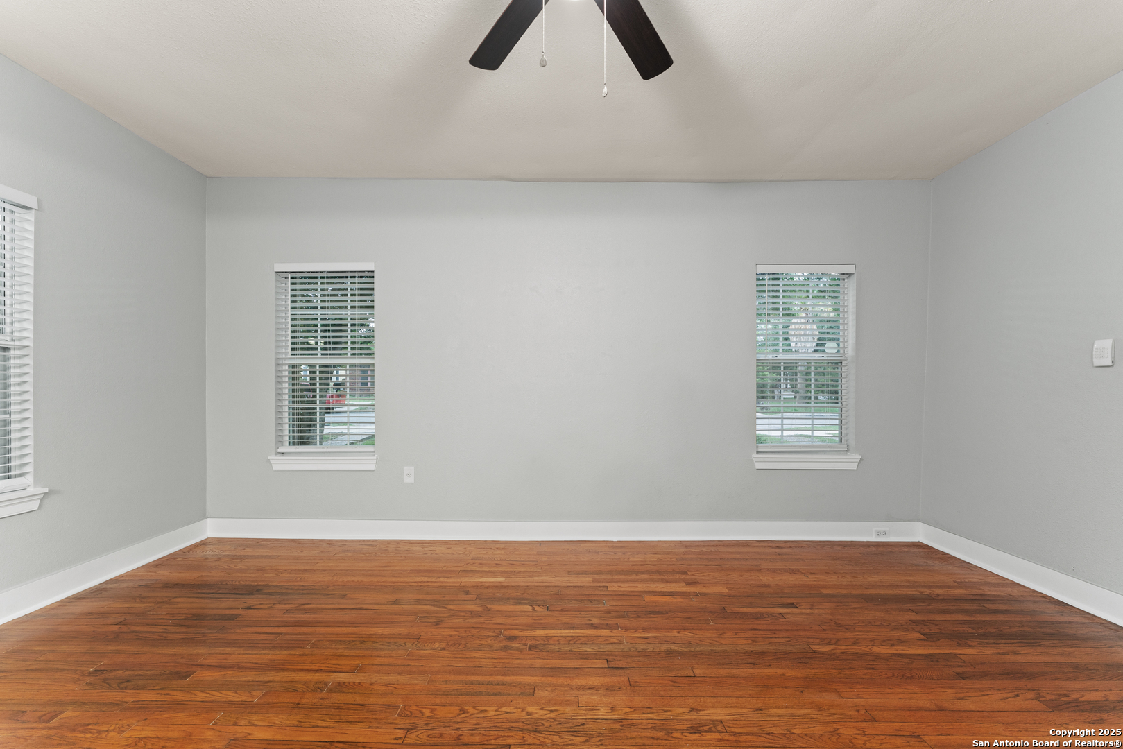 1806 MISTLETOE AVE, ,  78201 — photo 1