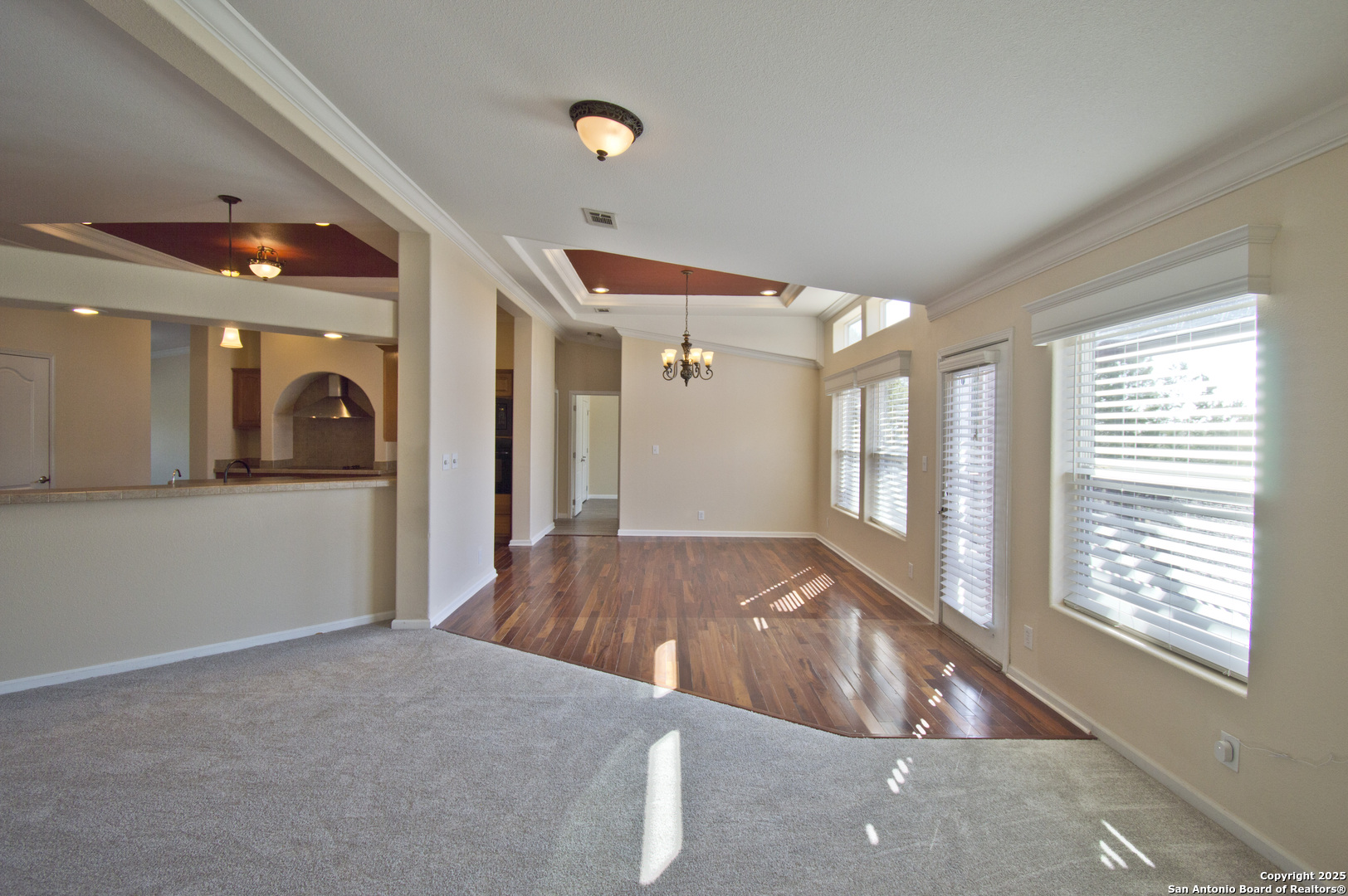 108 Fawn, ,  78070 — photo 1