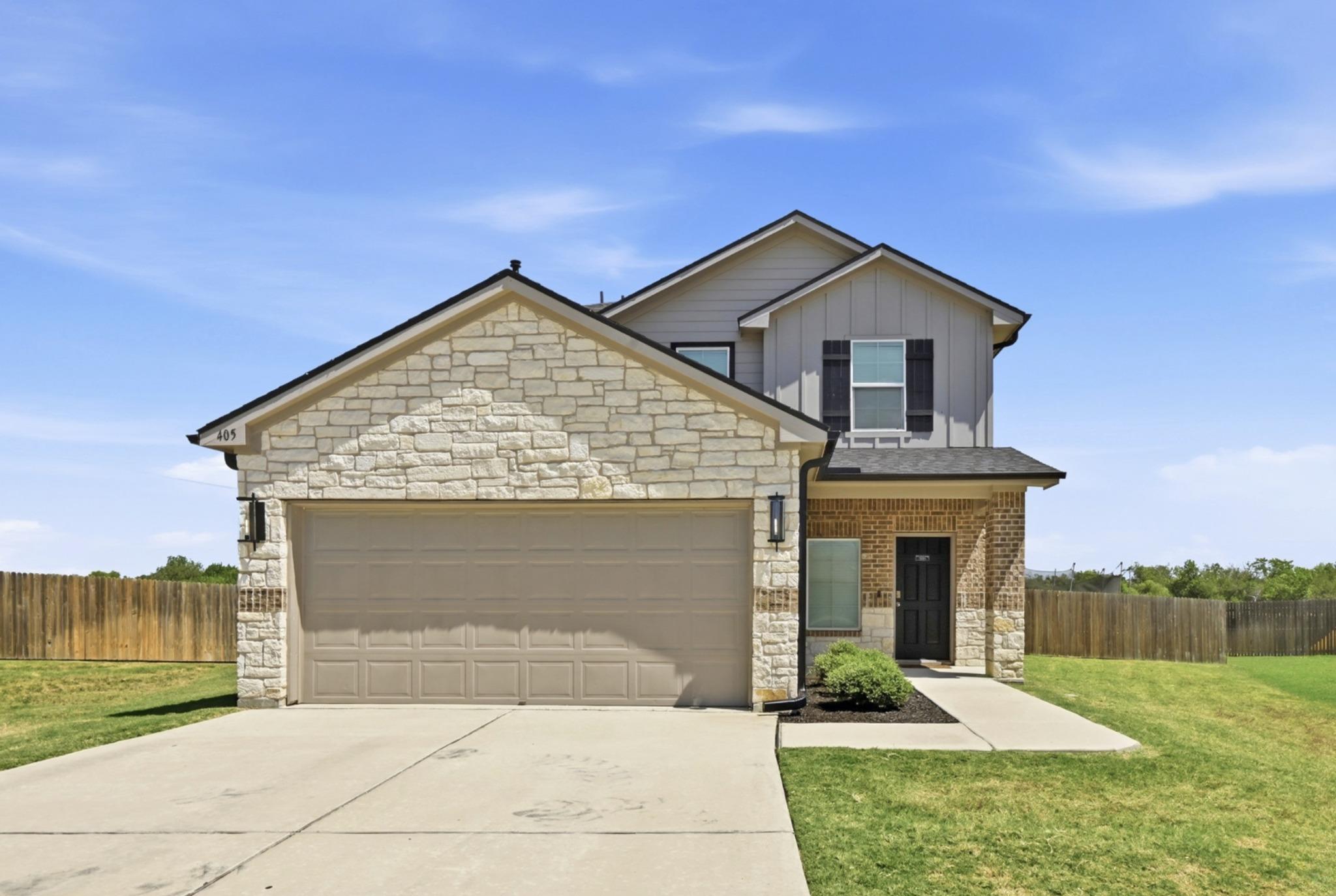 405 Andover, Uhland, TX 78640 — photo 1