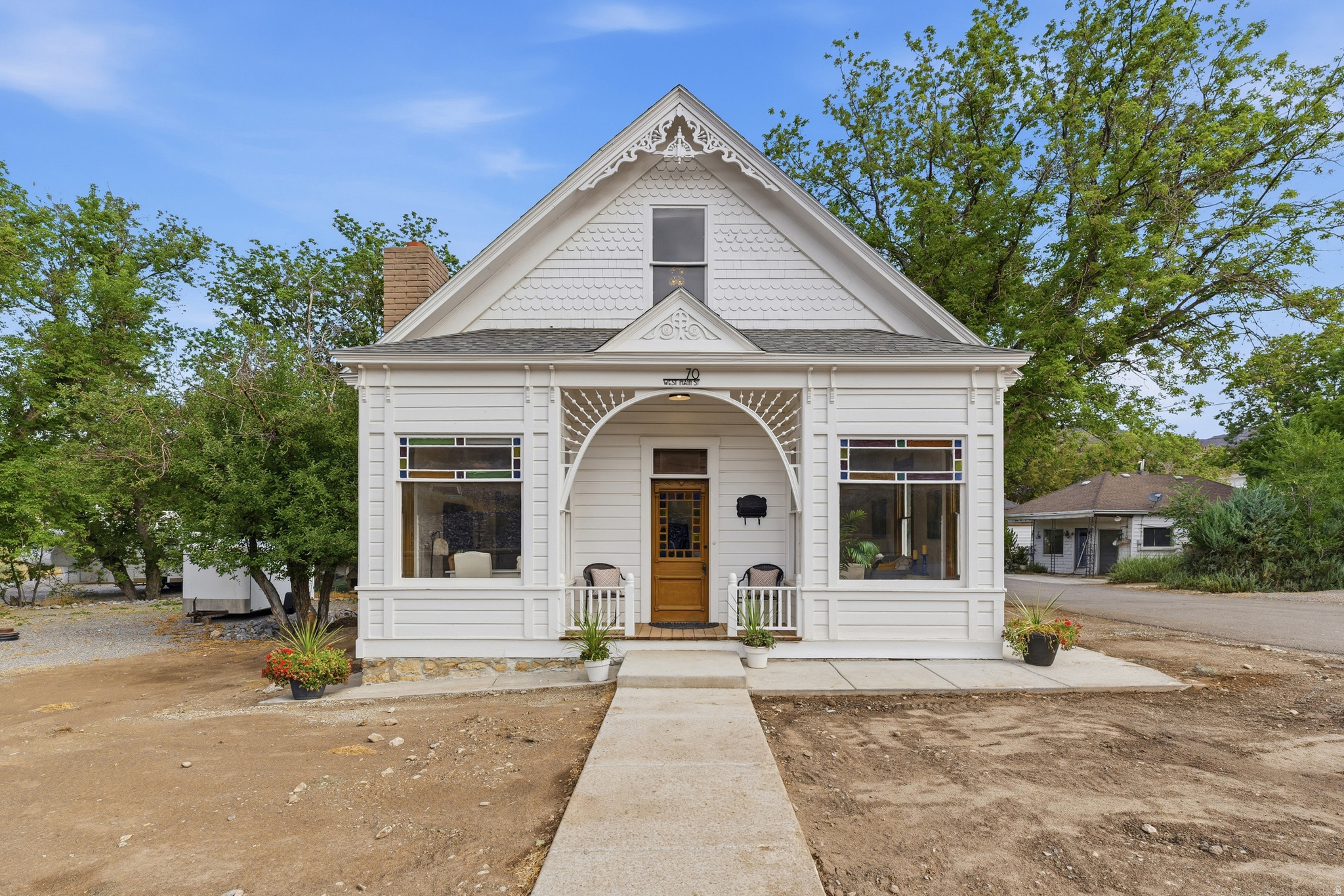 70 W MAIN ST