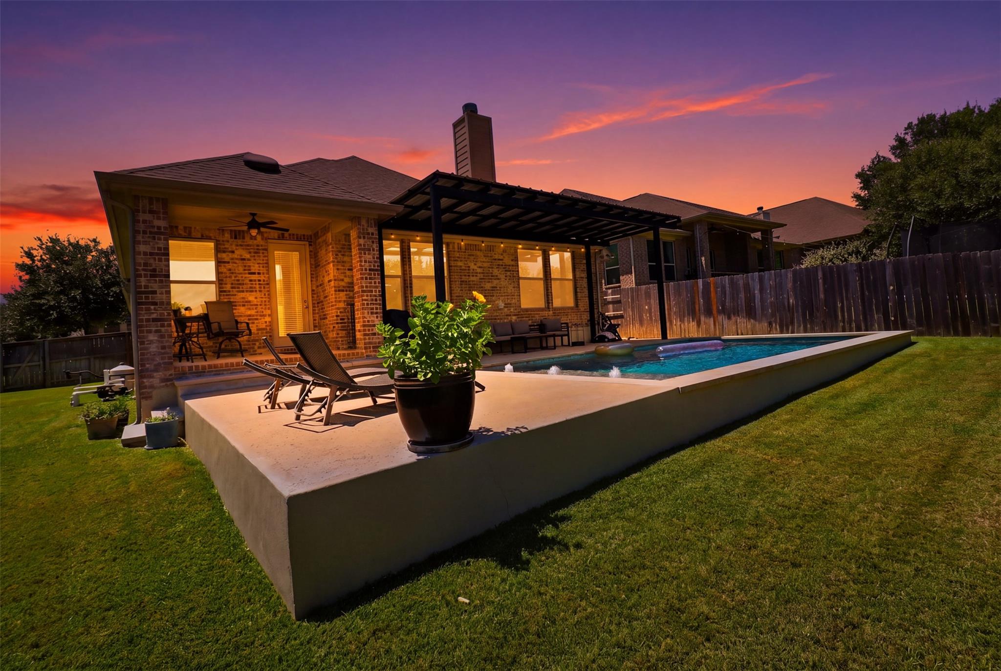 662 Catalina, Austin, TX 78737 — photo 1