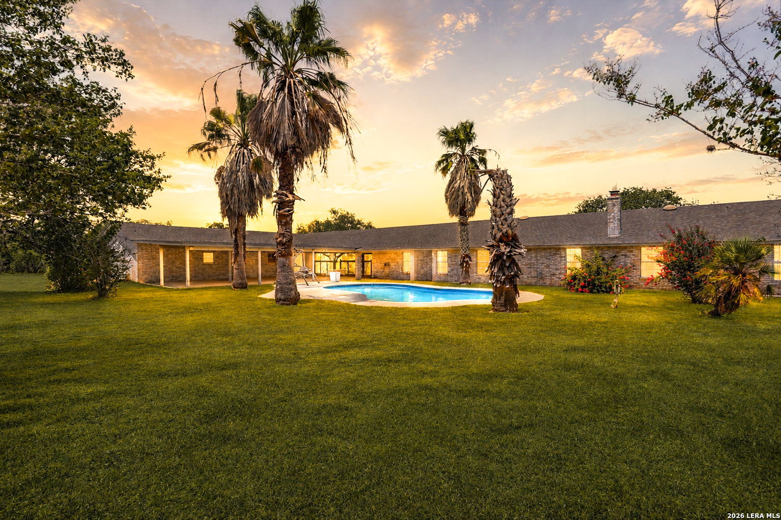 446 Quail Hollow Dr, , 78101 — photo 1