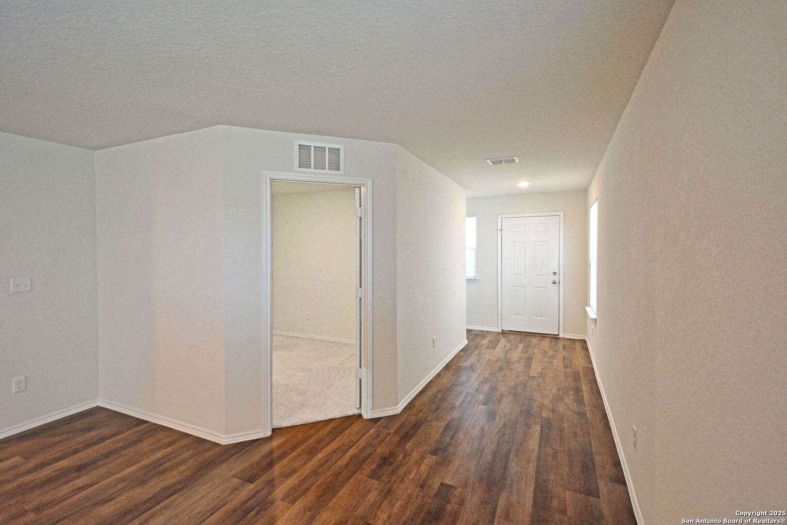430 Russian Sage, , 78130 — photo 1