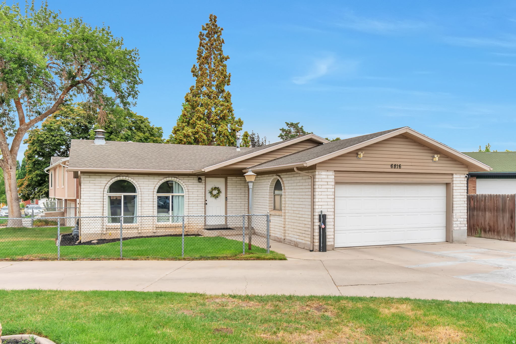 6816 S NORMANDY CIR, Midvale, UT 84047 — photo 1