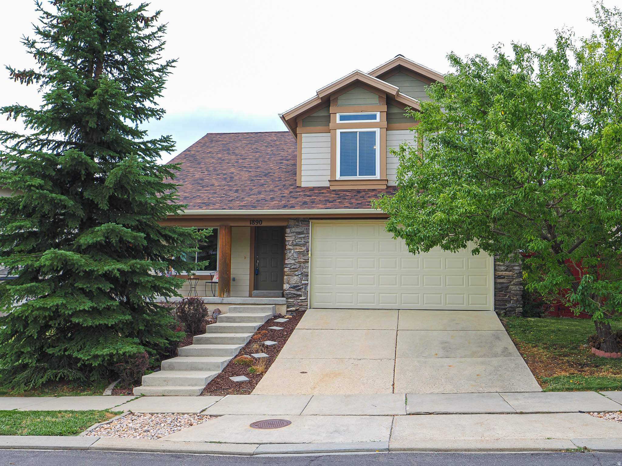 1890 E OAK DR, Draper, UT 84020 — photo 1